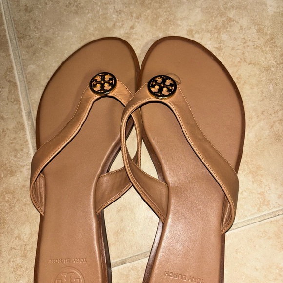 Tory Burch Thongs Benton Sandals Leather (Burnt Brown) - Picture 1 of 4